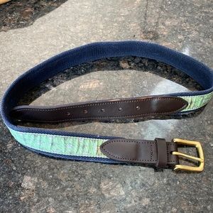 Vinyard Vines Men's Belt 34 green blush sailfish
